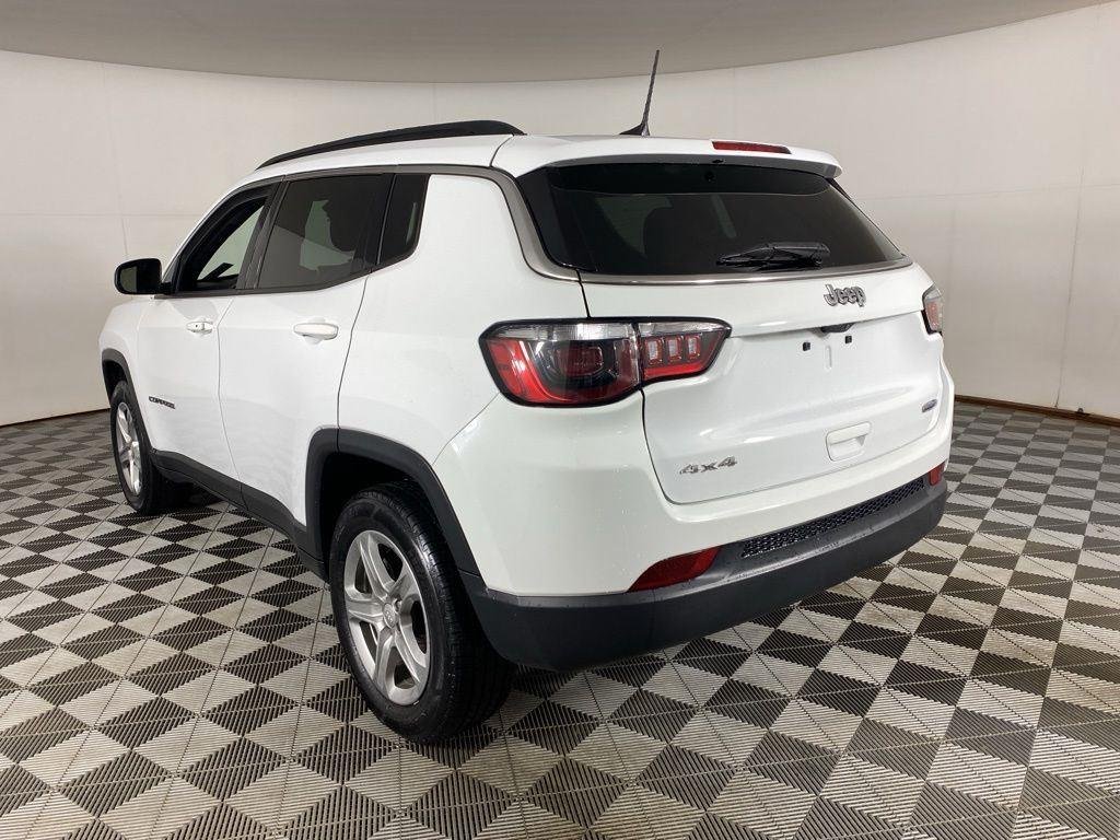 Used 2023 Bright White Clearcoat Jeep Latitude image 4