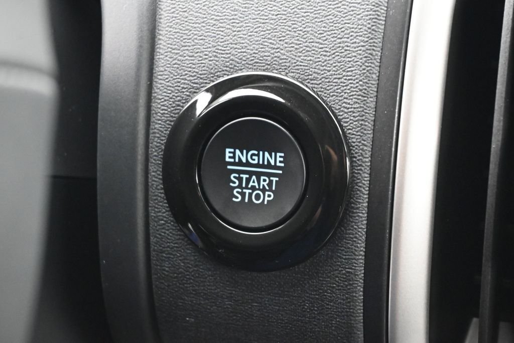 New 2027 Star White Metallic Tri-Coat Ford Active image 13