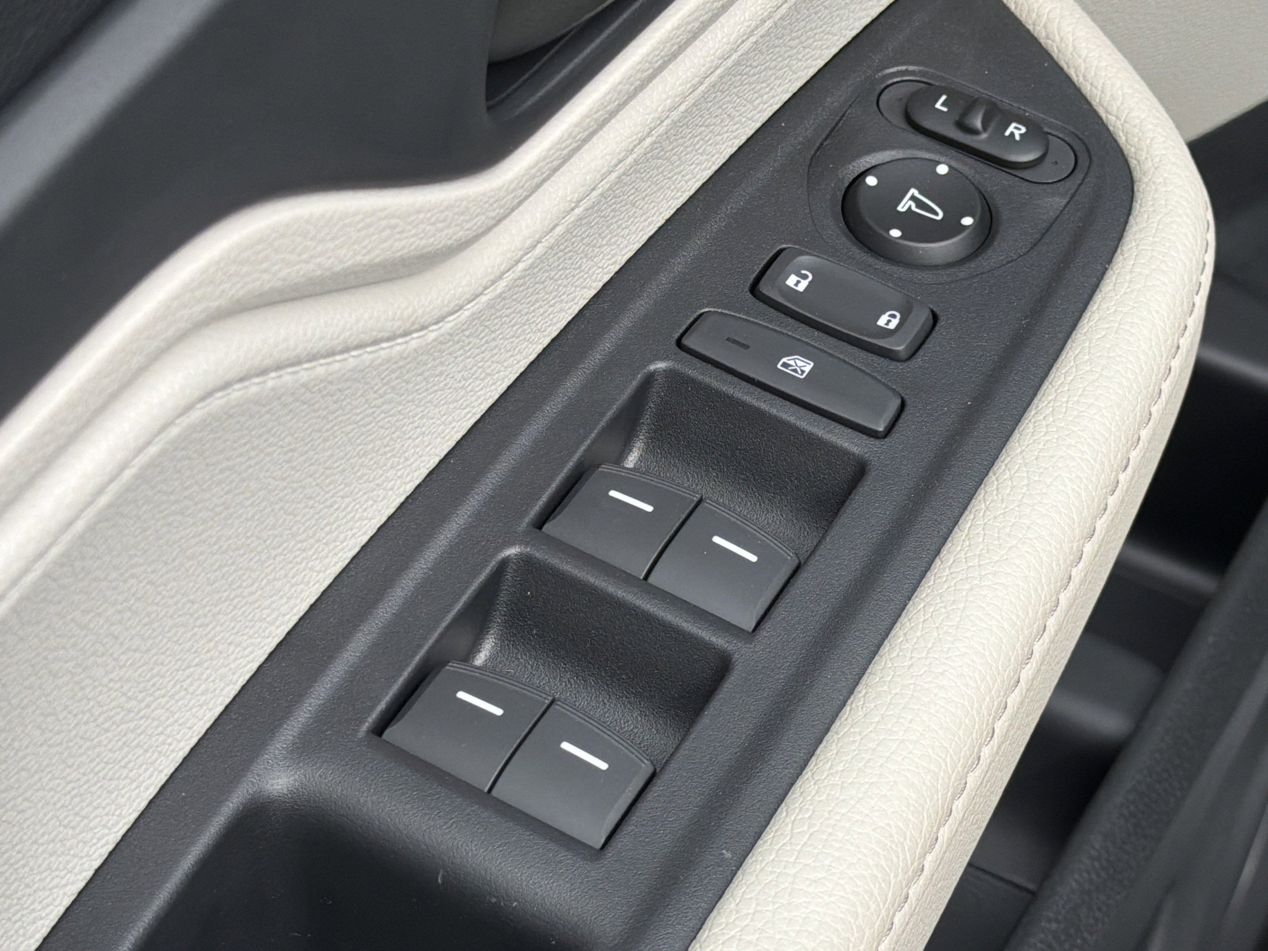 2026 Honda Odyssey EX-L - Photo 20