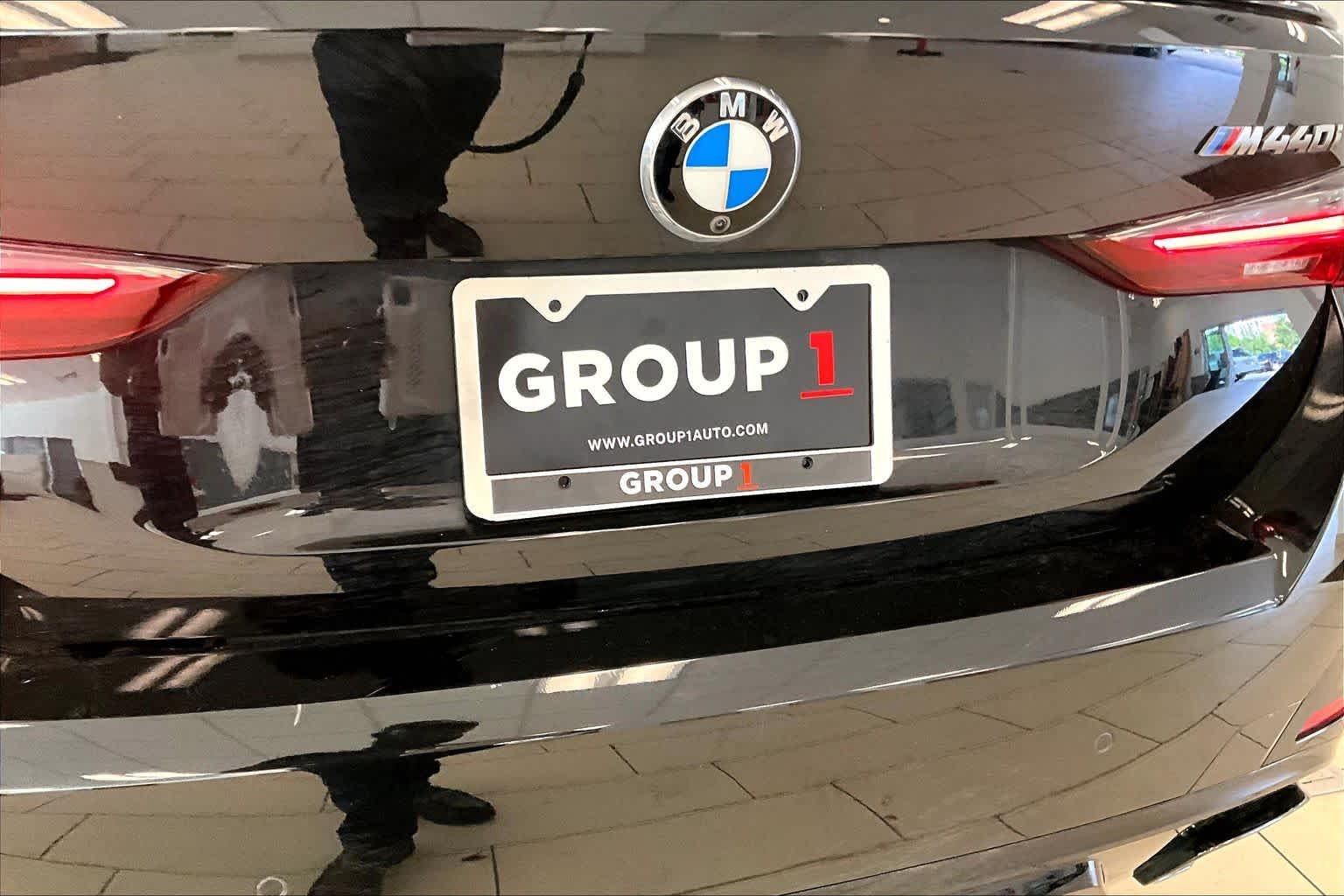 Used 2024 Black Sapphire Metallic BMW M440i image 9