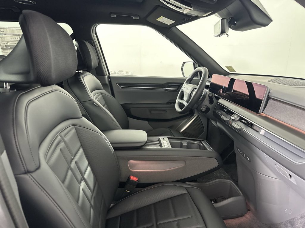 New 2026 Ivory Silver Kia Land AWD image 12