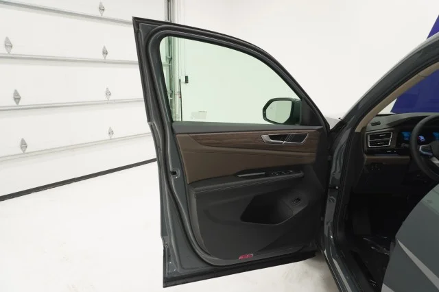 New 2026 Pure Gray Volkswagen 2.0T SEL image 13