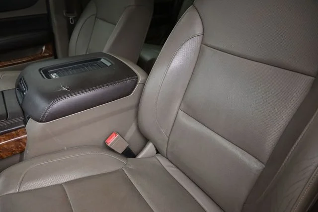 Used 2017 Red Chevrolet Premier image 16
