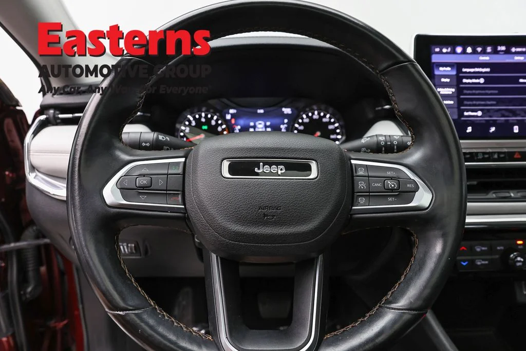 Used 2022 Red Jeep Limited image 73