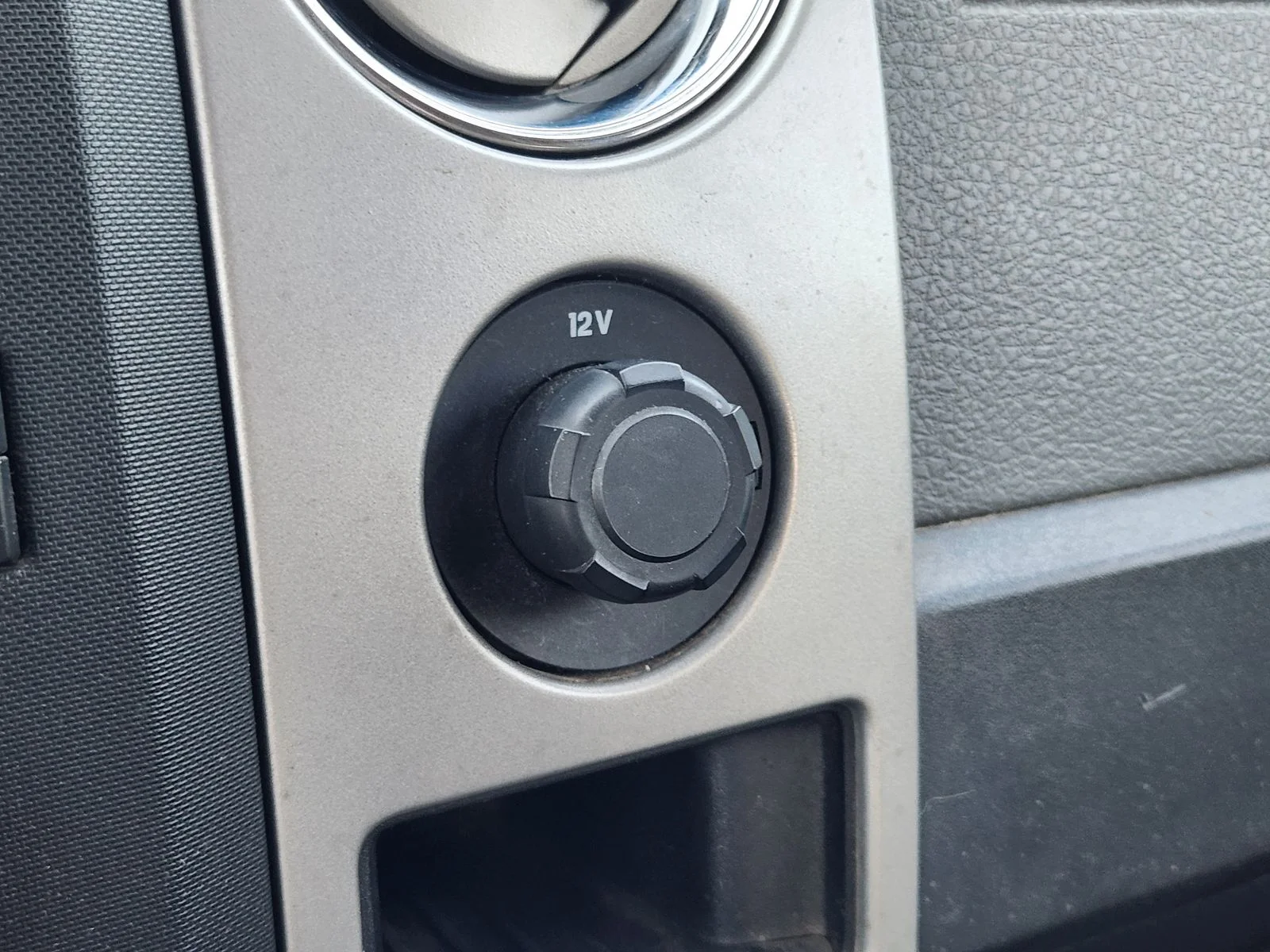 Used 2012 White Ford XLT image 19
