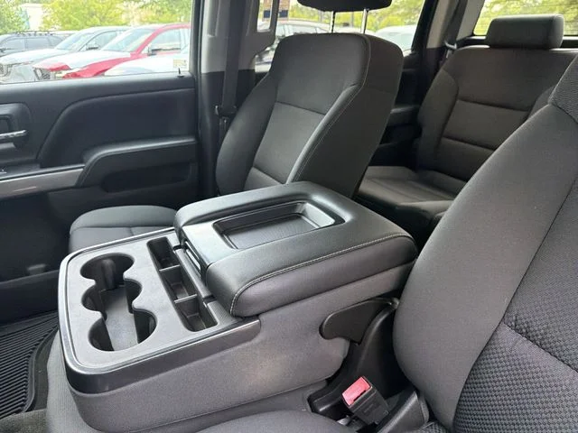 Used 2015 White Chevrolet LT image 21