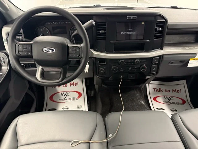 New 2026 Oxford White Ford F-350® XL image 34