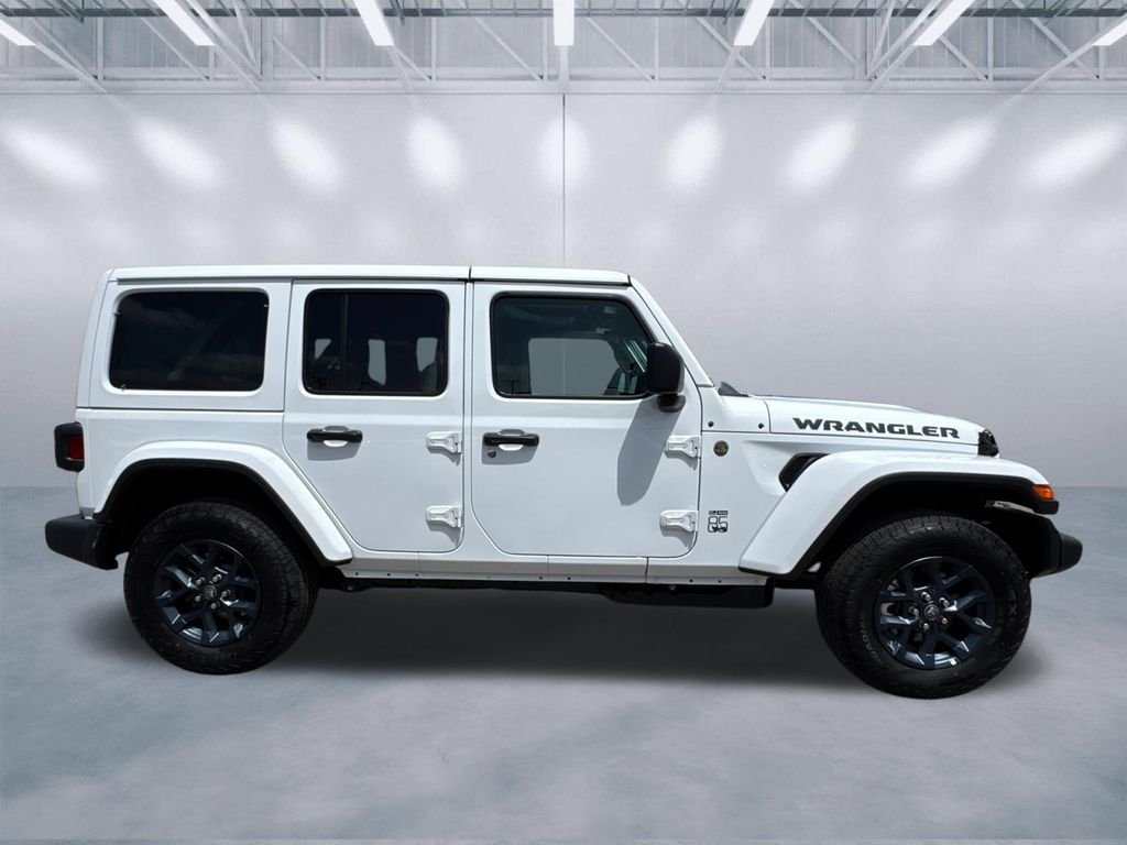 New 2026 Bright White Clear-Coat Exterior Paint Jeep 85th Anniversary Edition image 3