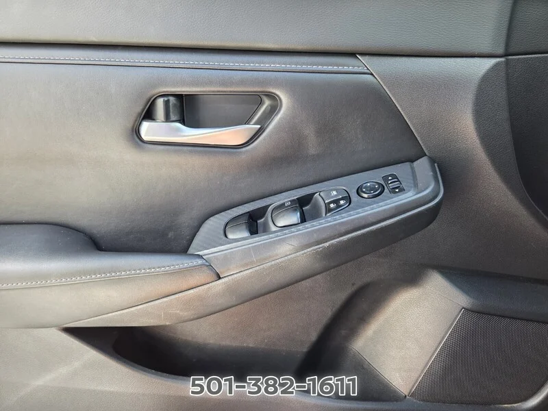 Used 2020 Brilliant Silver Metallic NISSAN SV CVT image 30