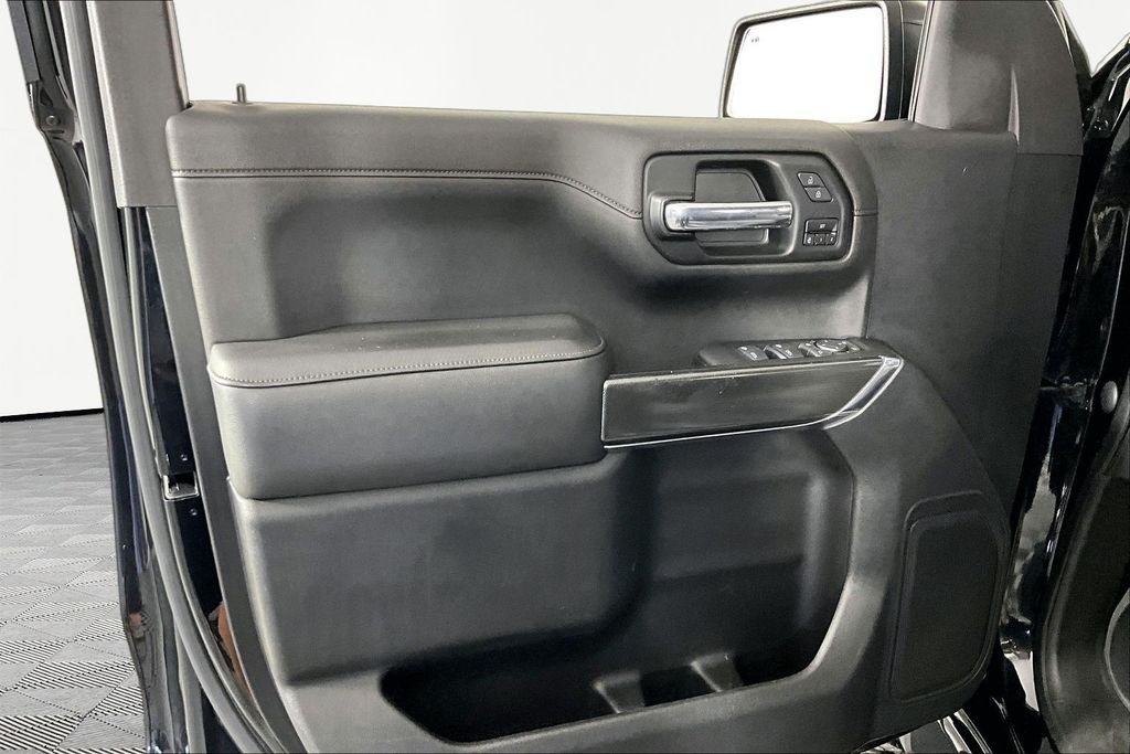 Used 2021 Black GMC AT4 image 20