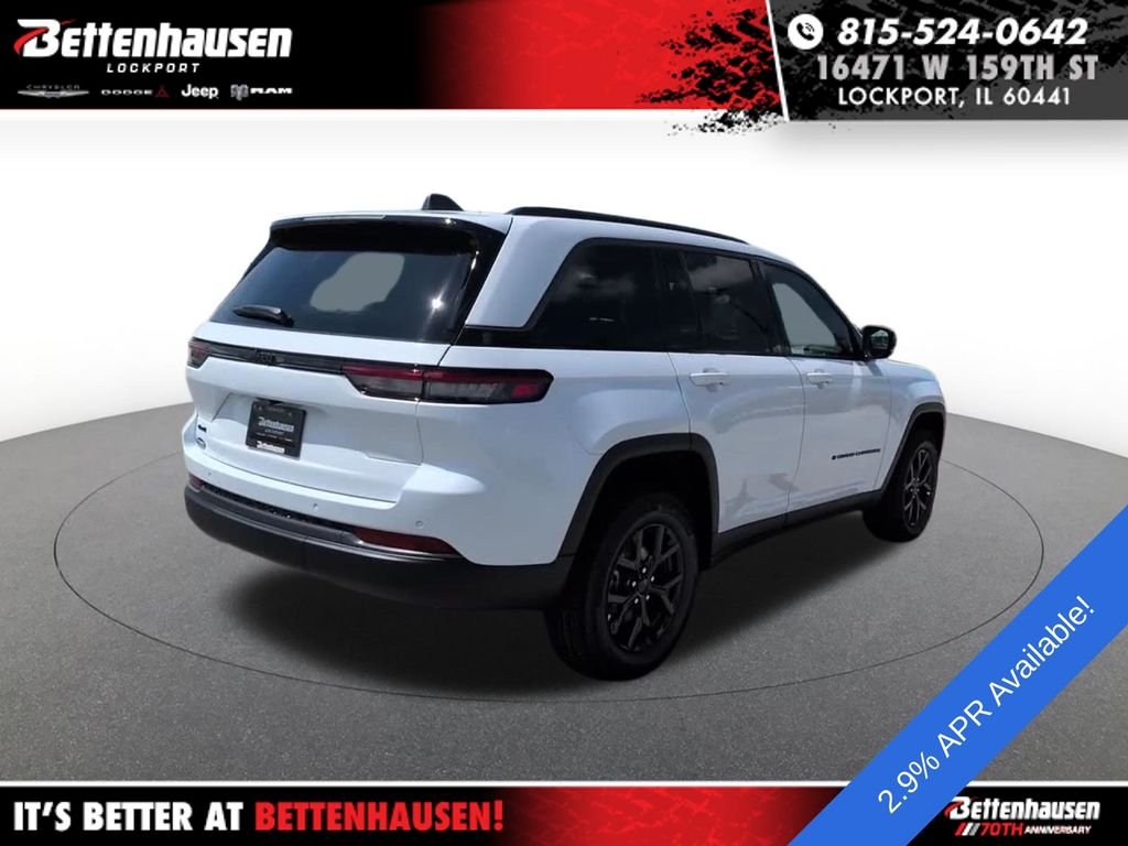 New 2026 White Jeep Altitude image 5