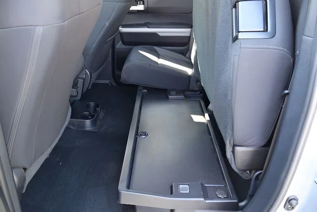 Used 2019 Gray Toyota SR5 image 18