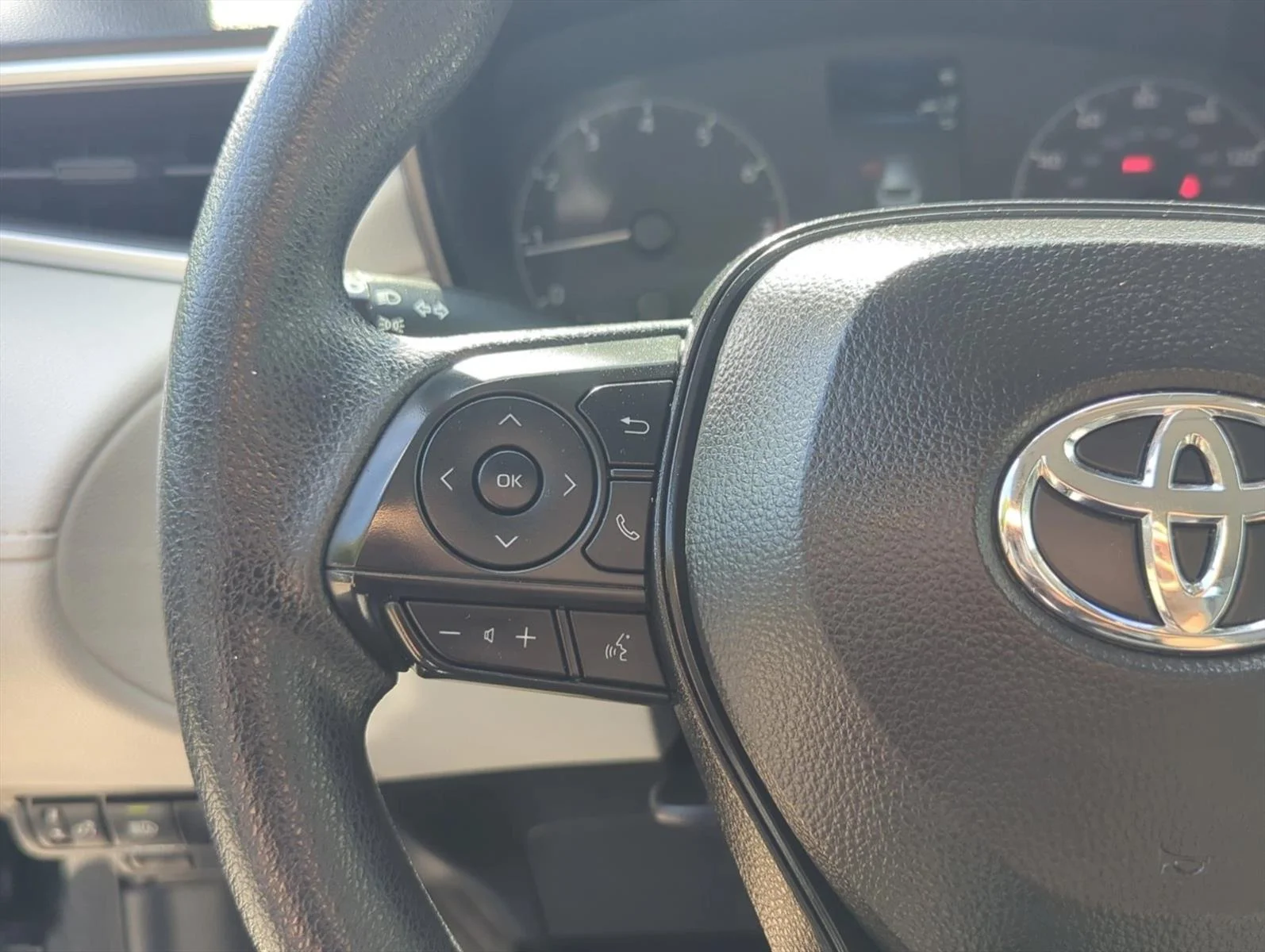 Used 2024 Jet Black Toyota L image 14