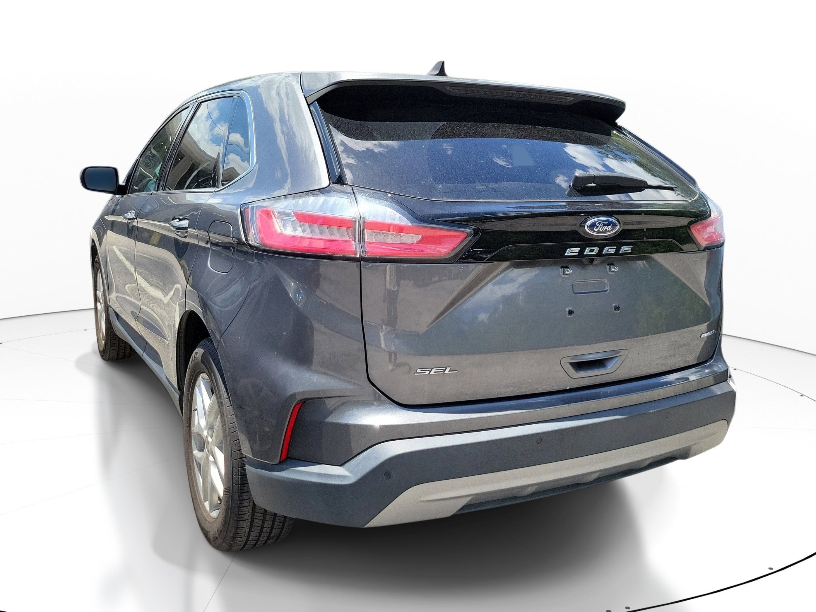 Used 2023 Gray Metallic Ford SEL image 2