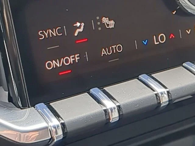 2026 GMC Acadia Elevation - Photo 9