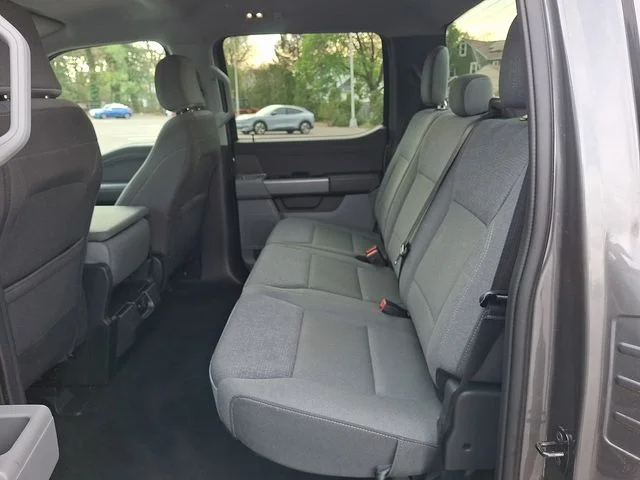 Photo 10