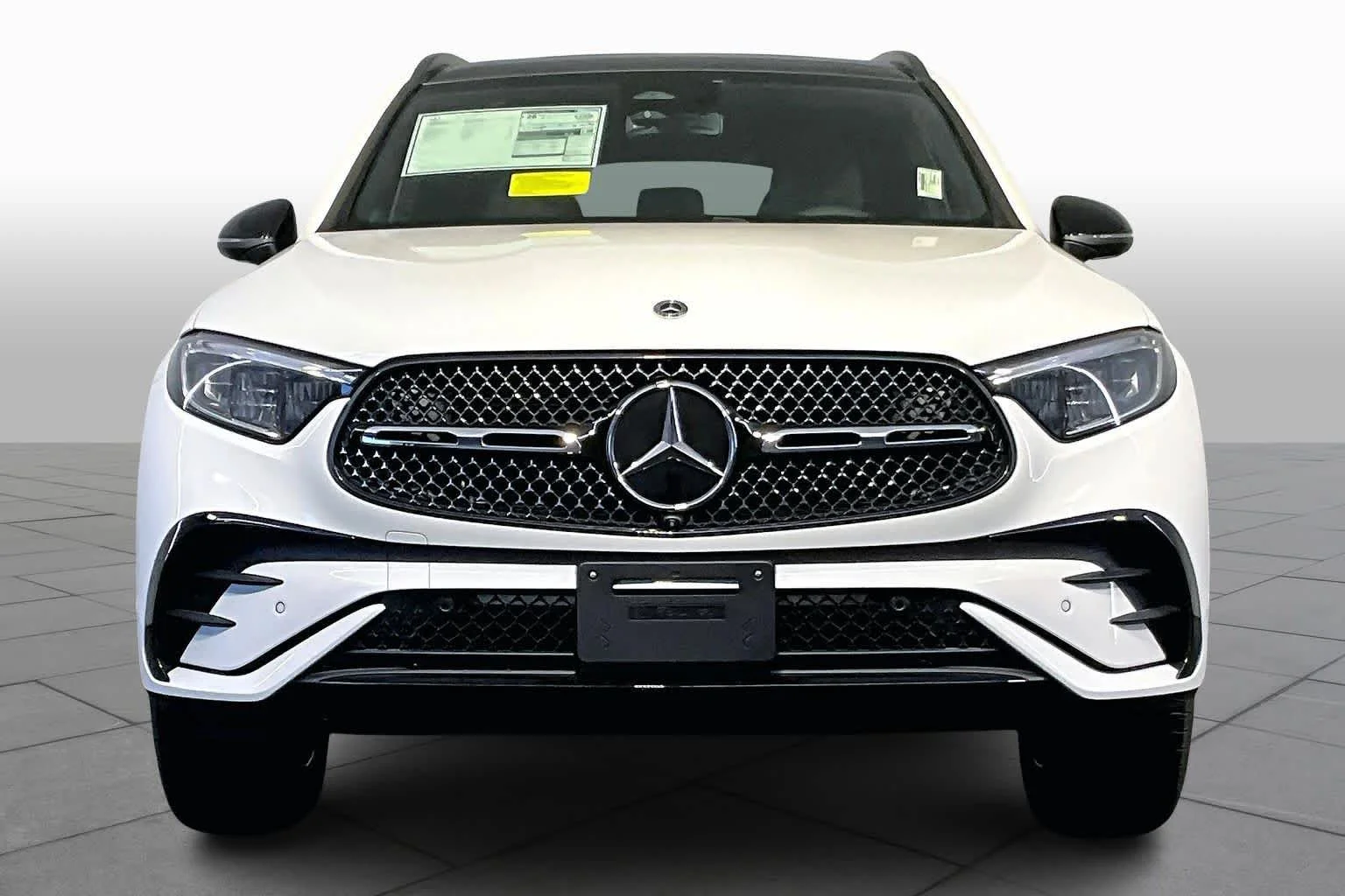 New 2026 Polar White Mercedes-Benz GLC 300 image 2