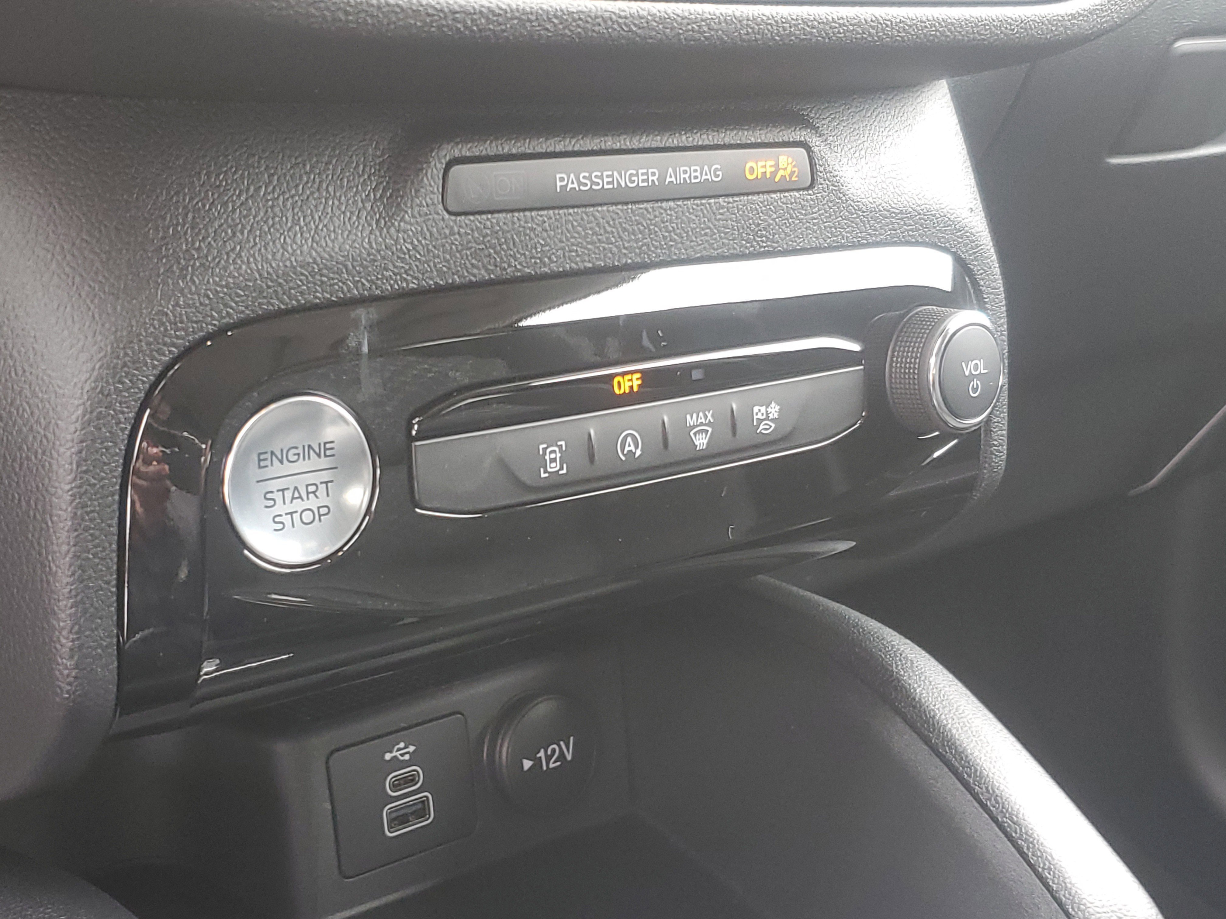 New 2026 Agate Black Metallic Ford Active® image 20