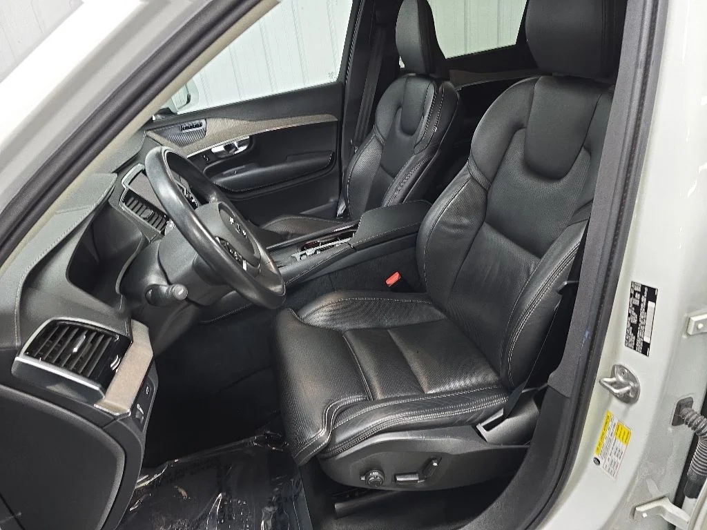 2022 Volvo XC90 Inscription - Photo 31