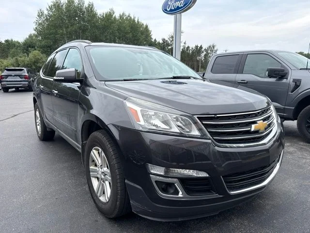 Used 2014 Chevrolet Traverse 2LT with VIN 1GNKVHKD1EJ241048 for sale in Manistee, MI