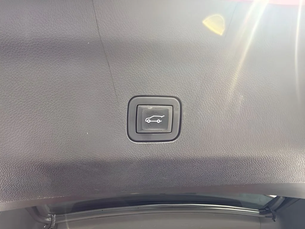 Used 2021 Red Cadillac Premium Luxury Platinum image 22