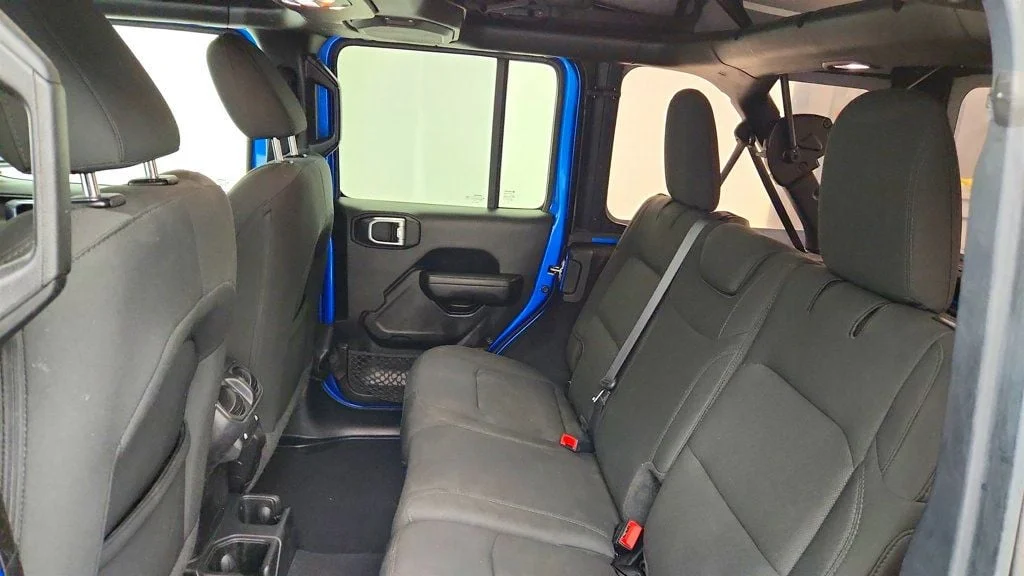 Used 2022 Hydro Blue Pearlcoat Jeep Unlimited Sport S 4x4 image 21