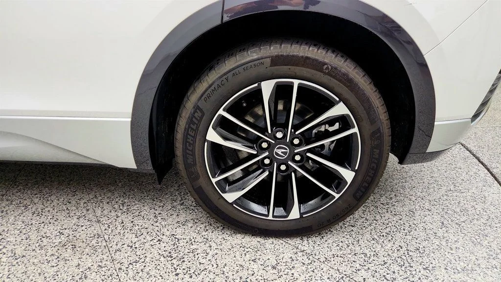 Used 2024 Snowfall Pearl Acura RWD w/A-Spec Package image 9