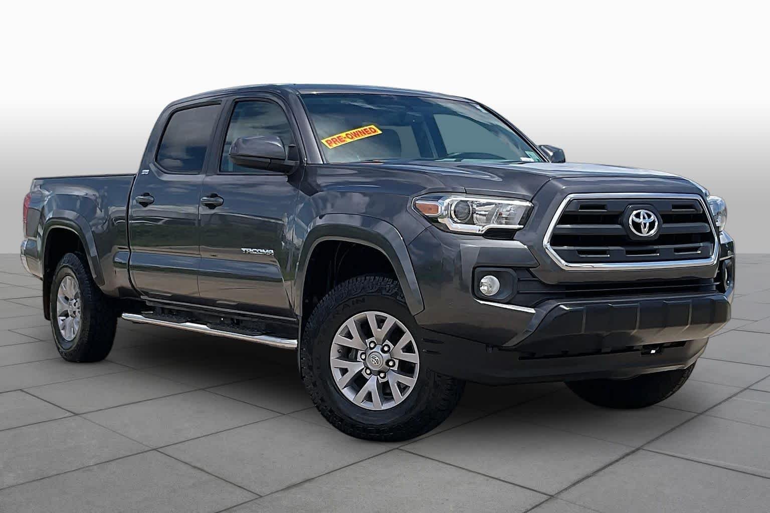 Used 2017 Magnetic Gray Metallic Toyota SR5 image 3