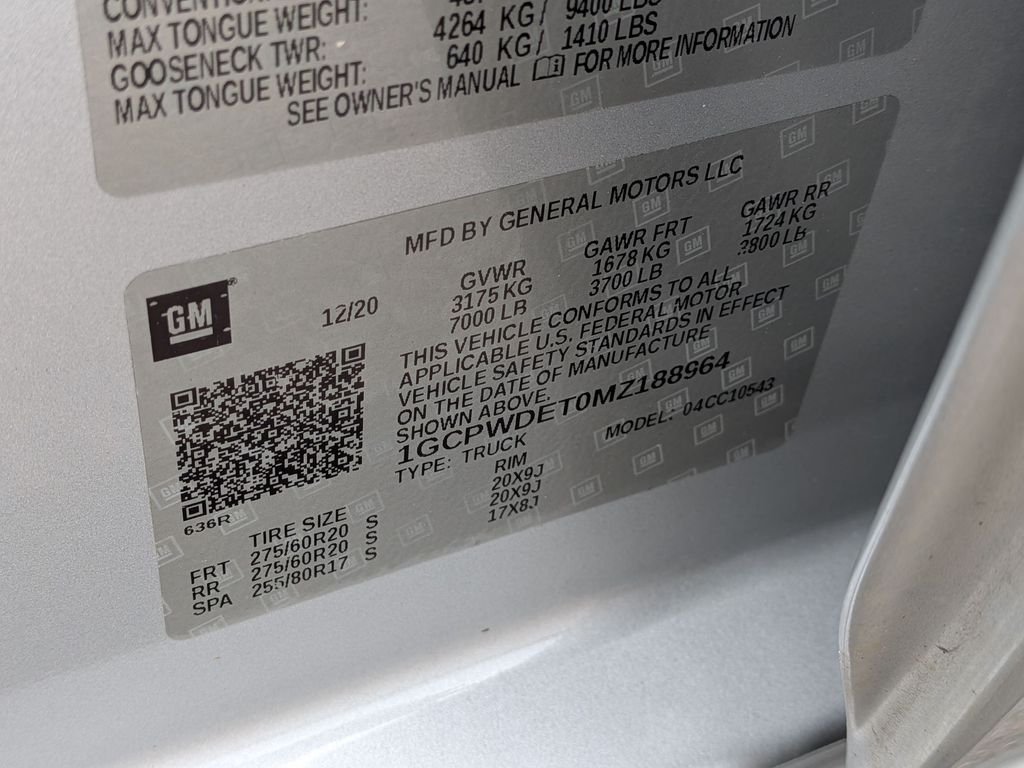 Used 2021 Silver Chevrolet RST image 23