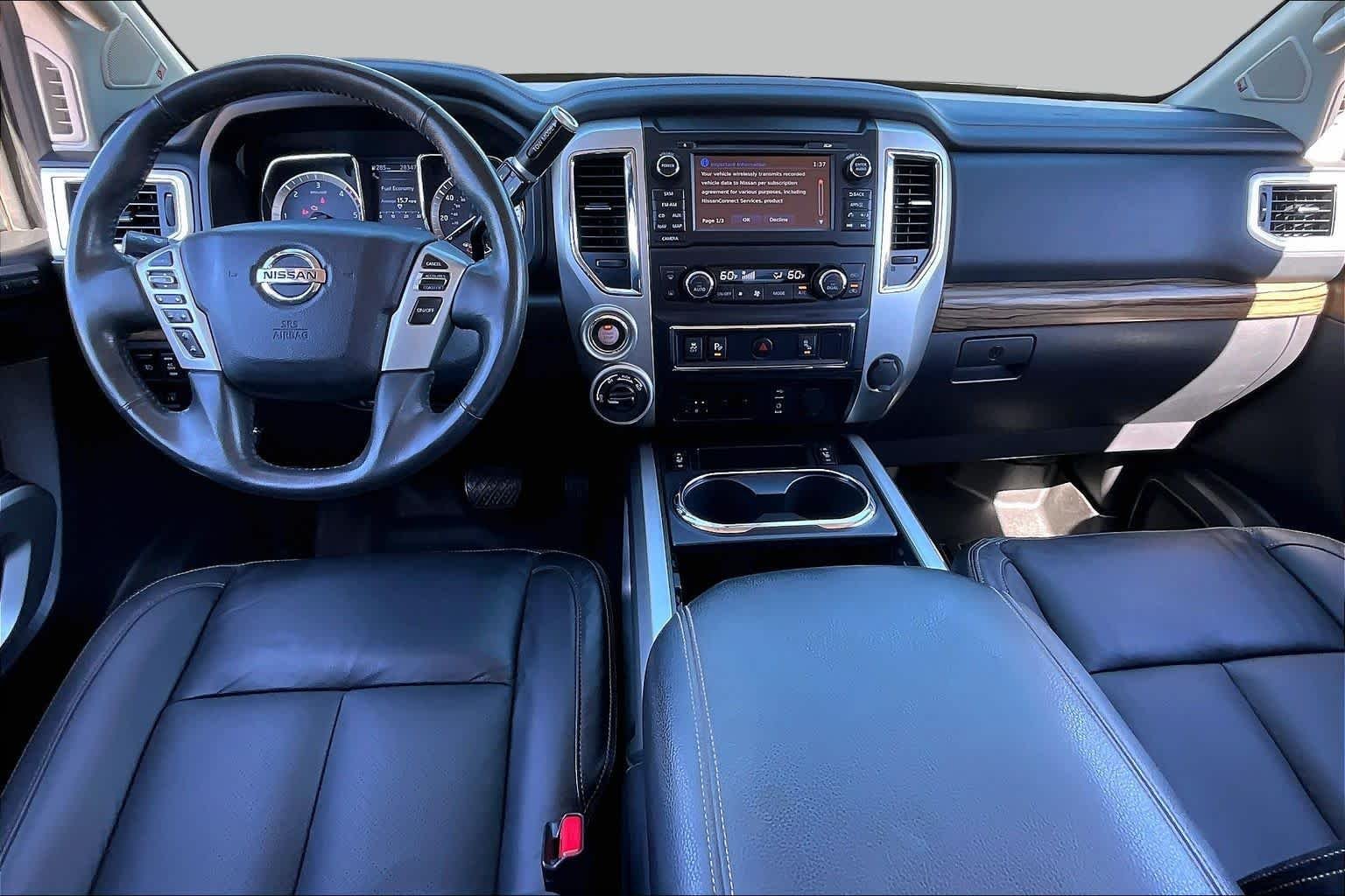 Used 2017 Brilliant Silver Nissan SL image 15