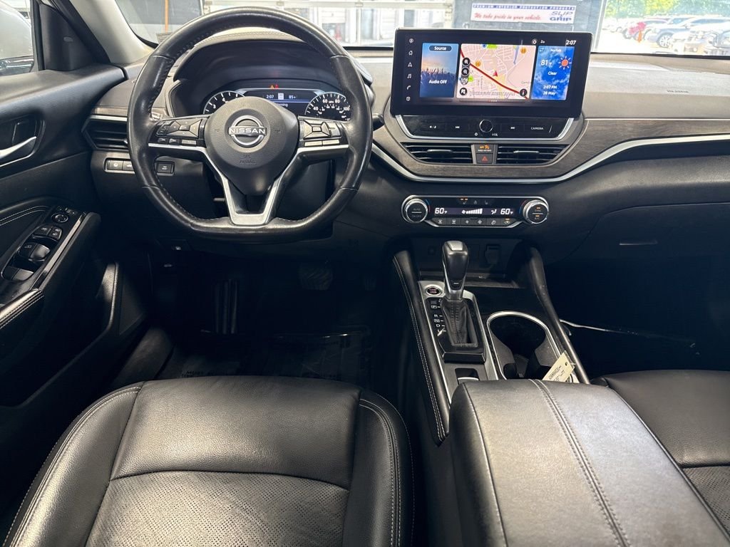 Used 2023 Silver Nissan 2.5 SL image 13