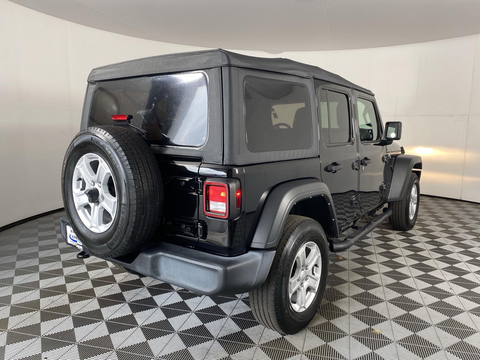 Used 2022 Black Clearcoat Jeep Unlimited Sport S image 5
