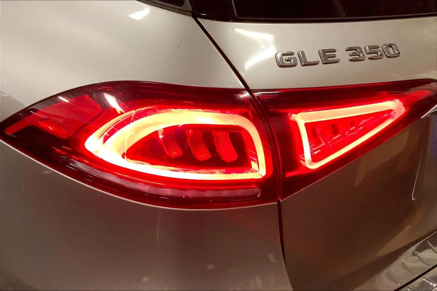 Used 2020 Mojave Silver Metallic Mercedes-Benz GLE 350 image 29