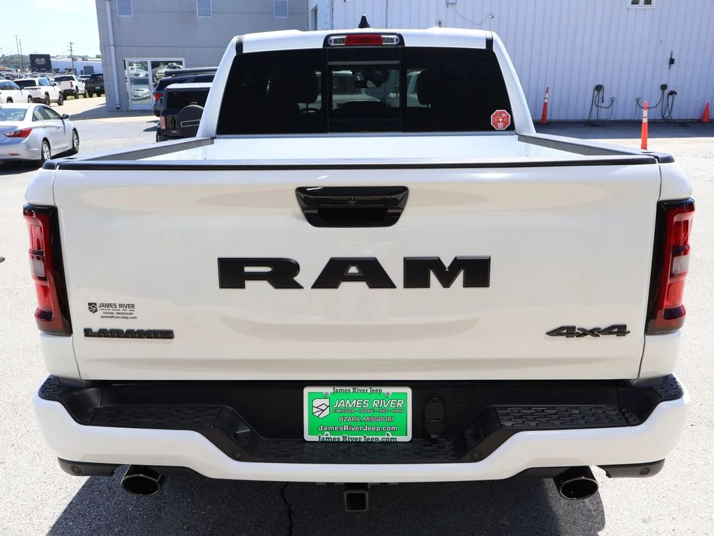 New 2026 Bright White Clear-Coat Exterior Paint RAM Laramie image 4