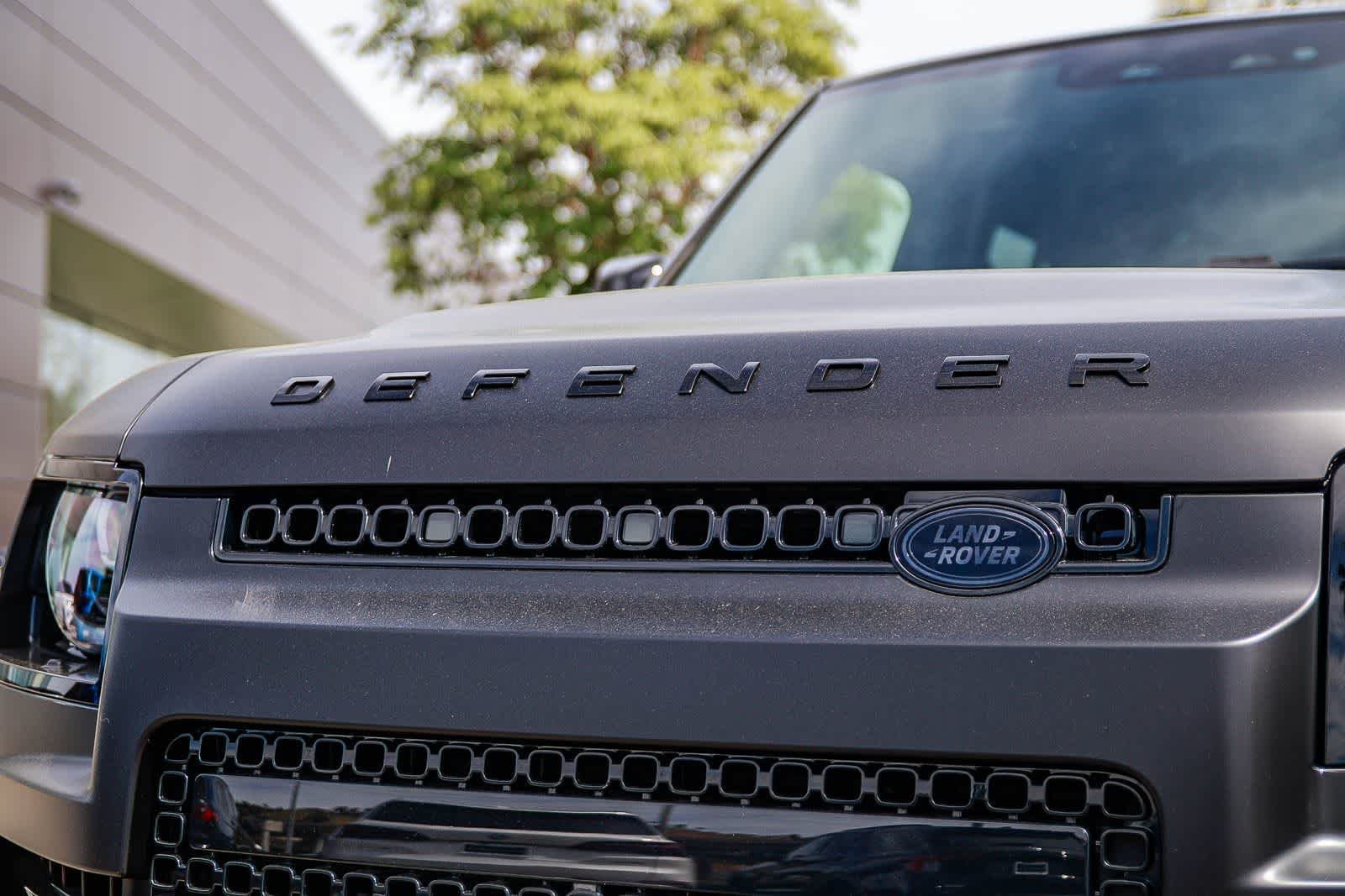 New 2026 Narvik Black Land Rover OCTA Black image 11