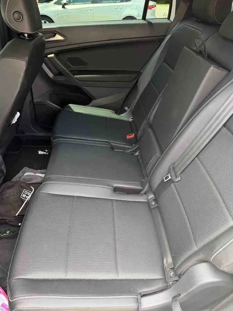 Used 2021 White Volkswagen  image 2