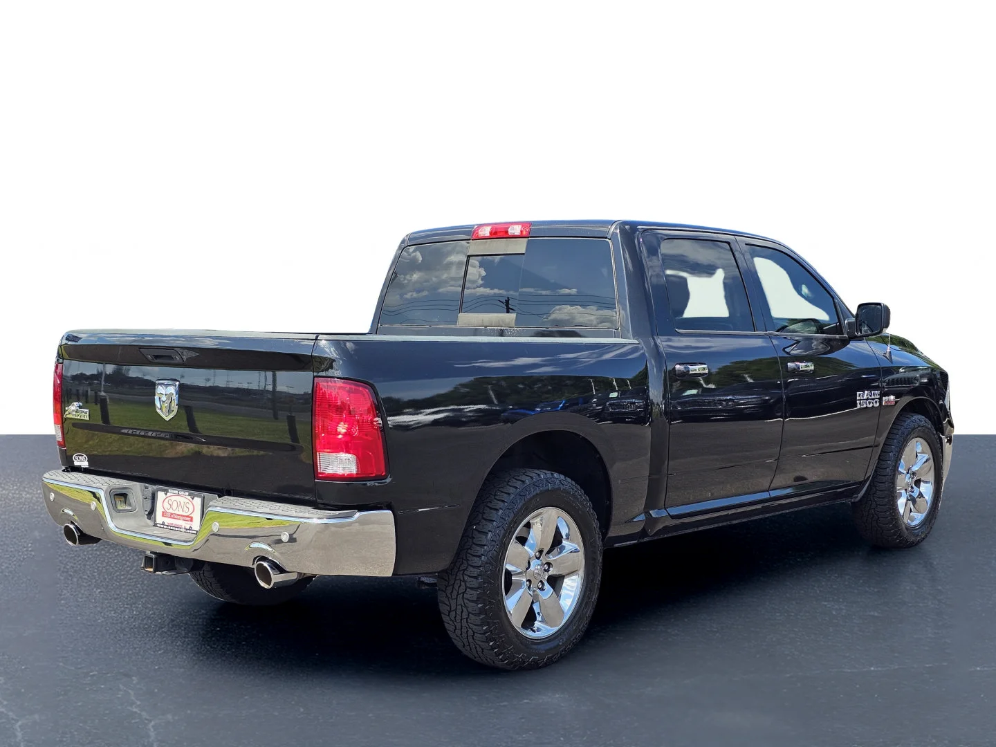 Used 2017 Brilliant Black Crystal Pearlcoat Ram Big Horn image 9