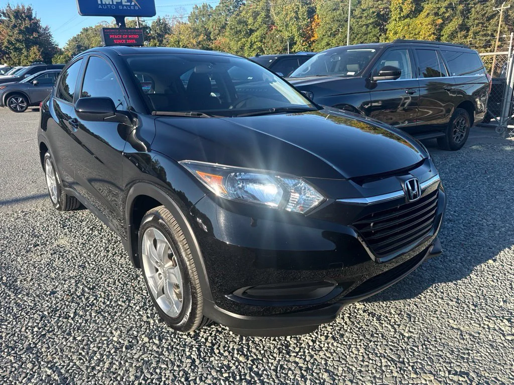 Used 2018 Black Honda LX image 2