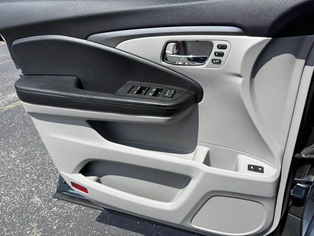 Used 2021  Honda Special Edition image 13