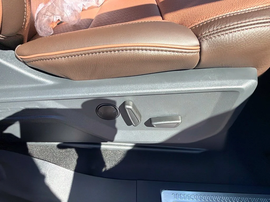 New 2027 Agate Black Metallic Ford MAX King Ranch® image 40
