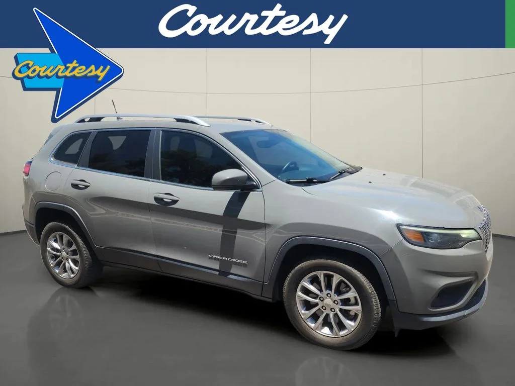 2021 Jeep Cherokee Latitude Lux's photo