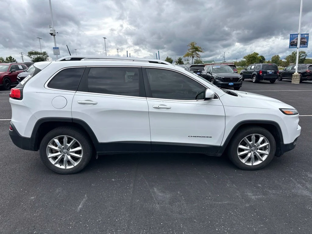 Used 2017 White Jeep Limited image 14