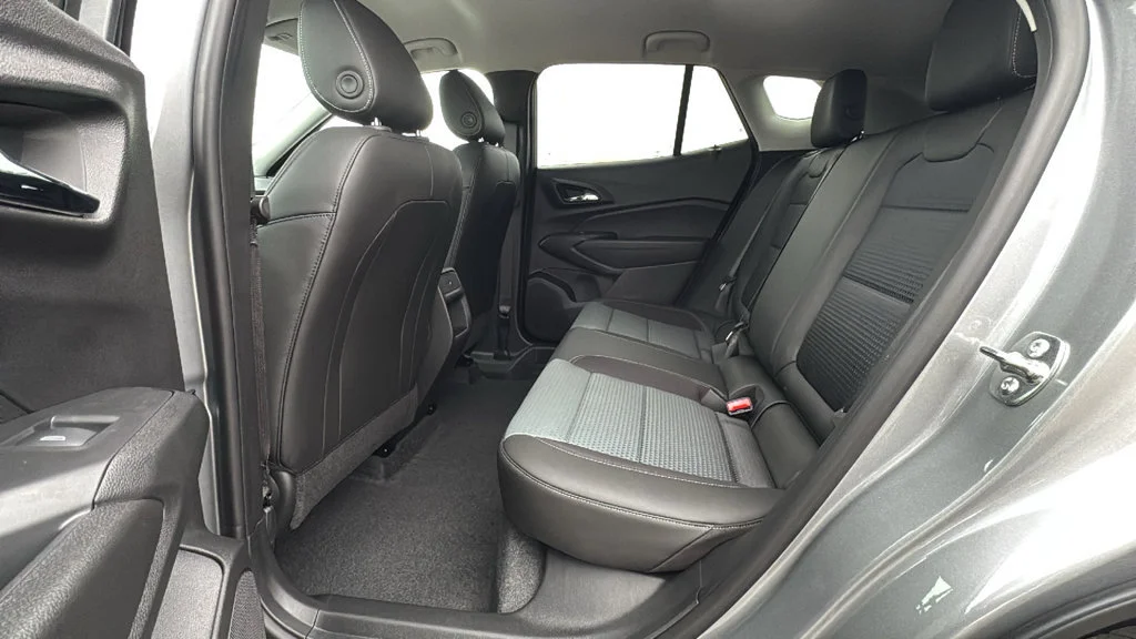New 2026 Sterling Gray Metallic Chevrolet LT image 13