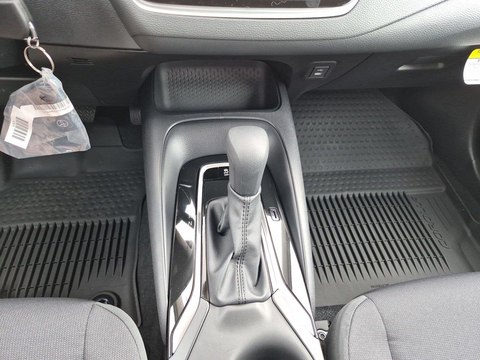 New 2026 Ice Cap Toyota LE image 25