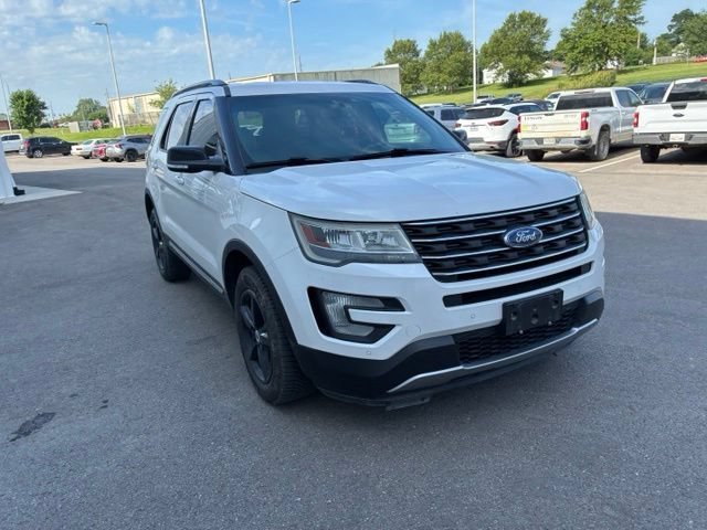 Used 2016 White Ford XLT image 5