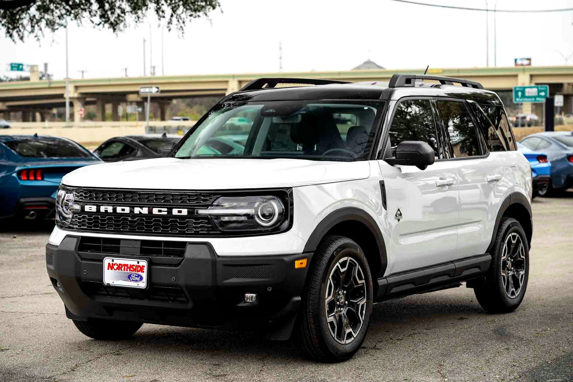 New 2025 Oxford White Ford Outer Banks image 7