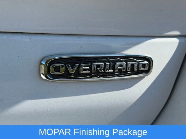 Used 2023 White/off-white Jeep Overland image 14
