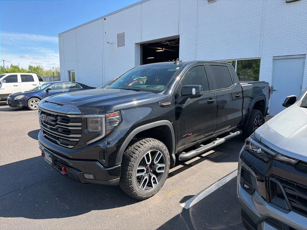 2024 GMC Sierra 4WD Crew Cab Short Box AT4's photo