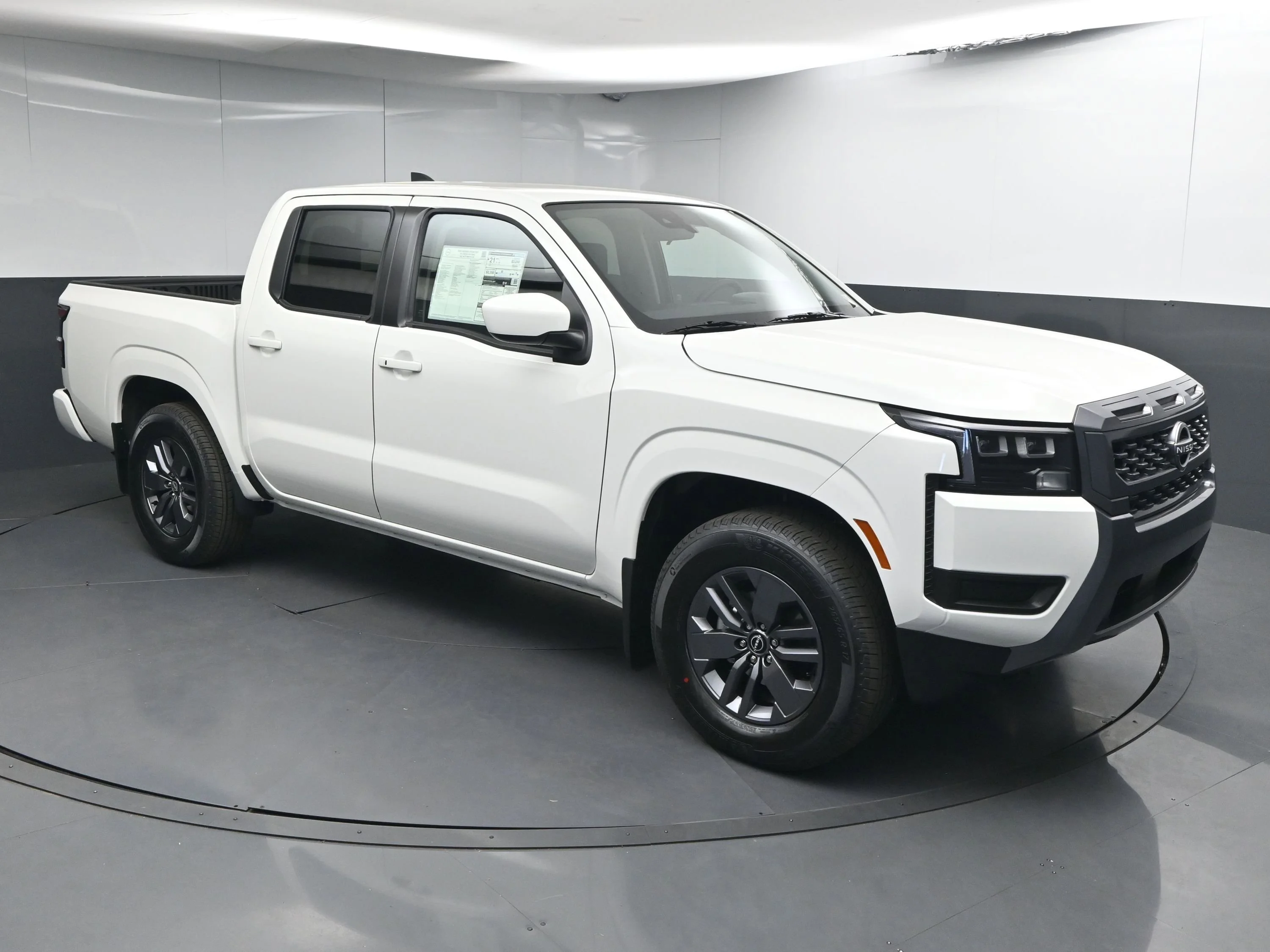 2026 Nissan Frontier SV Crew Cab 4X2 SWB's photo