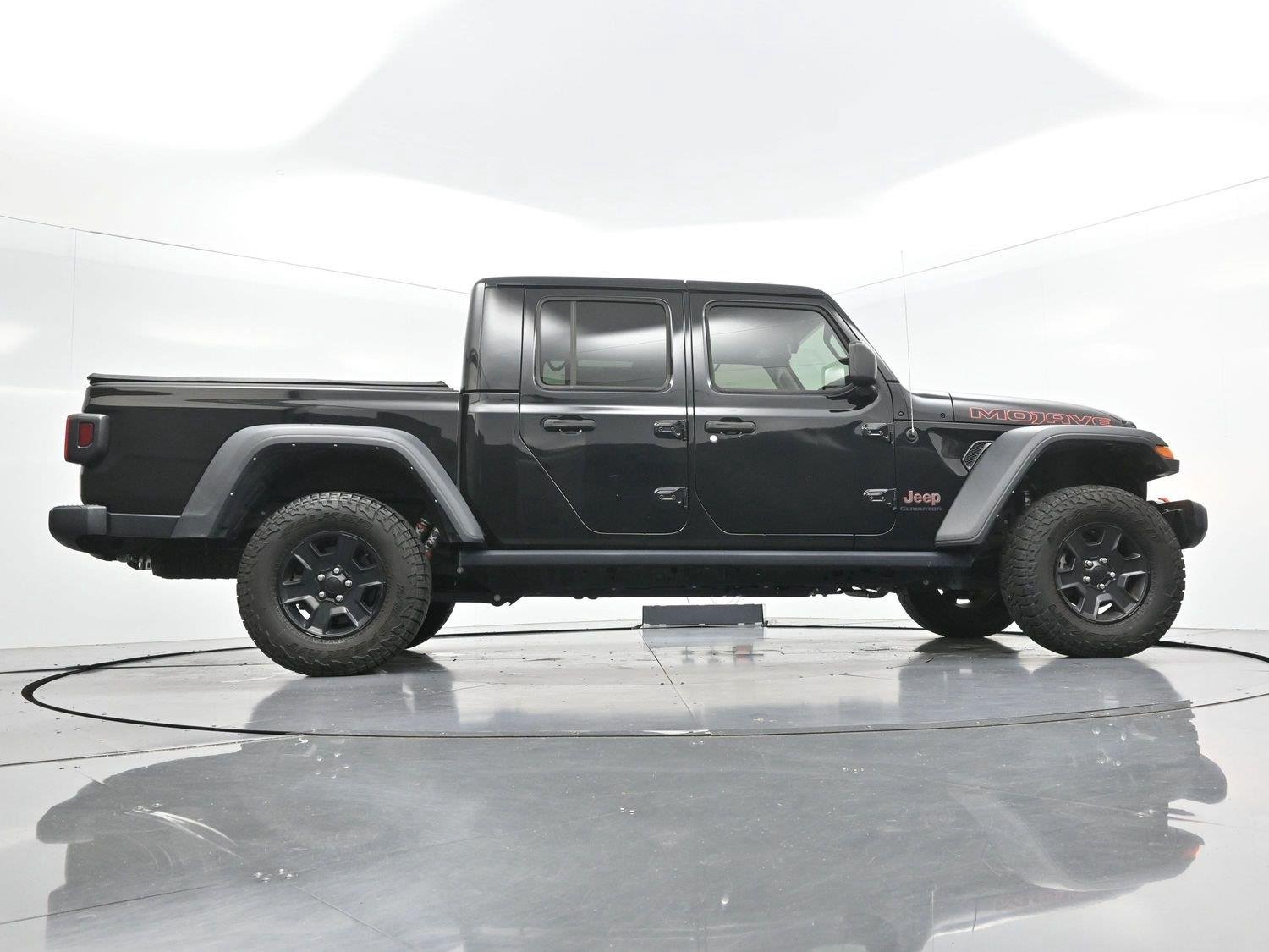 Used 2022 Black Jeep Mojave image 49